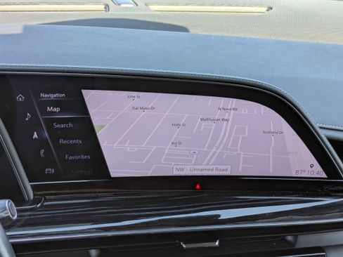 Certified 2022 Cadillac Escalade Sport w/ Touring Package image 31