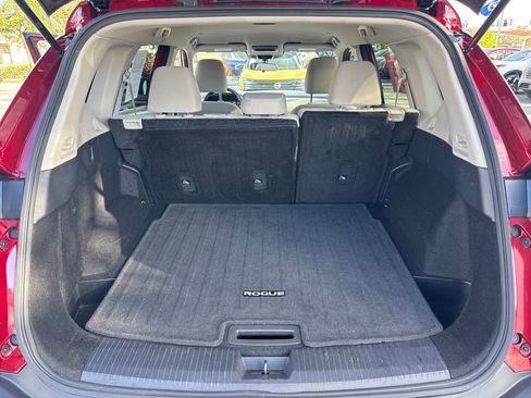 Certified 2023 Nissan Rogue SV image 24