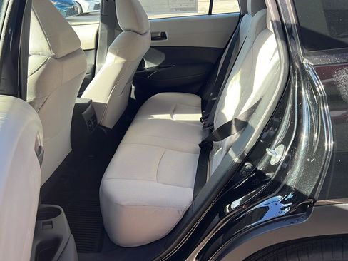 Used 2026 Toyota Corolla Cross L image 9