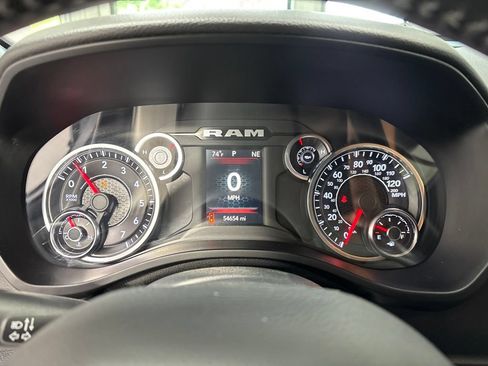 Used 2020 RAM 1500 Big Horn AWD/4WD image 15