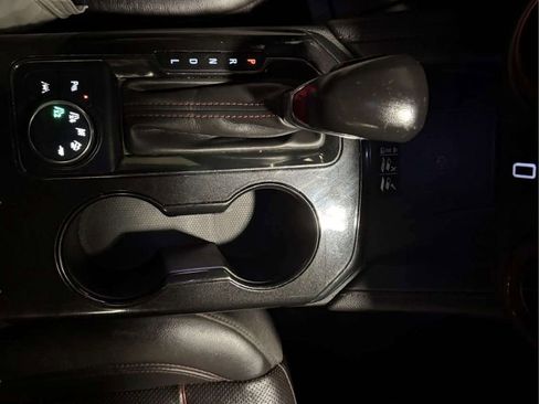 Used 2019 Chevrolet Blazer RS image 33