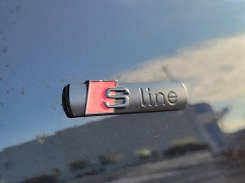 Used 2017 Audi A4 2.0T Prestige image 6