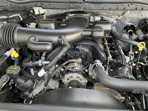 Used 2017 Ford F550 2WD Crew Cab Super Duty image 12
