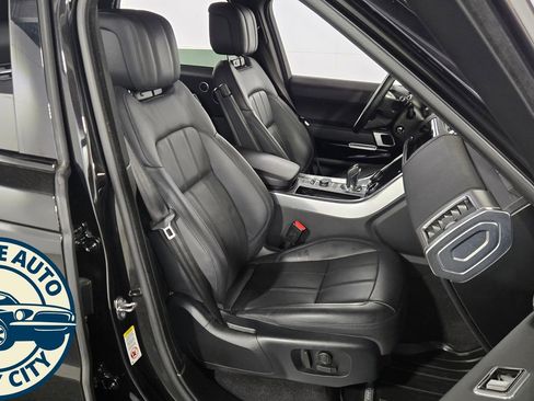 Used 2019 Land Rover Range Rover Sport HSE image 40