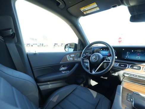Certified 2025 Mercedes-Benz GLE 580 4MATIC image 22