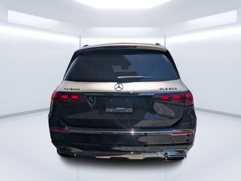 Used 2026 Mercedes-Benz Maybach GLS 600 4MATIC image 4