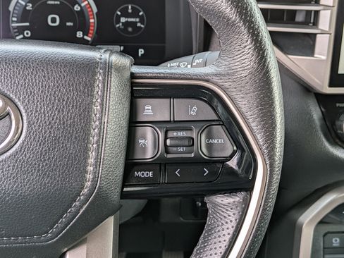 Used 2024 Toyota Tundra Limited AWD/4WD image 30