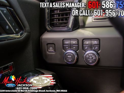 Used 2024 GMC Sierra 1500 AT4 w/ AT4 Premium Package AWD/4WD image 22