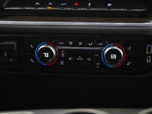 Used 2022 GMC Sierra 1500 Elevation image 19