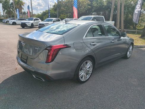Used 2020 Cadillac CT4 Premium Luxury RWD image 5
