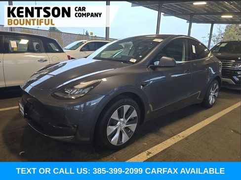 Used 2022 Tesla Model Y Long Range AWD/4WD image 1