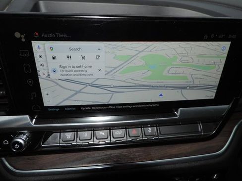 Used 2024 GMC Sierra 3500 SLT w/ SLT Premium Package image 29