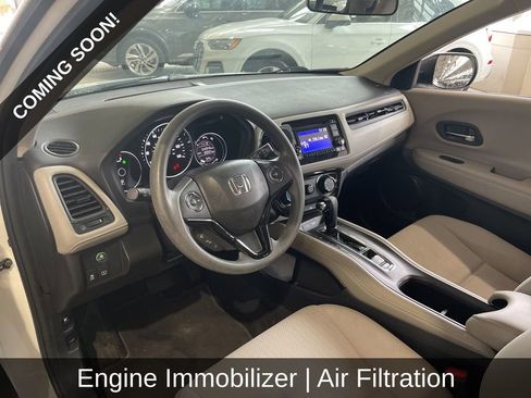 Used 2018 Honda HR-V LX image 8