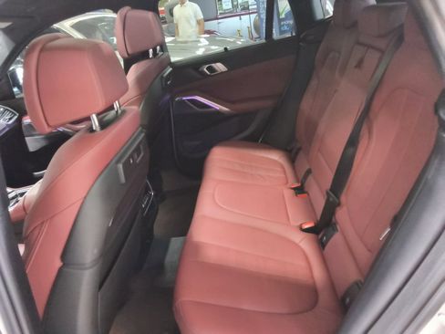 Used 2022 BMW X6 xDrive40i w/ Executive Package AWD/4WD image 31