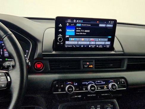 Used 2025 Honda Pilot Black Edition image 18