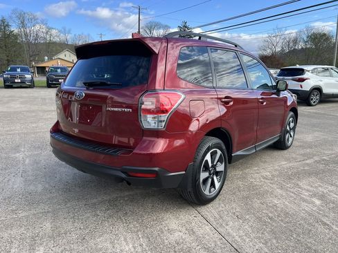 Used 2018 Subaru Forester 2.5i Premium AWD/4WD image 23