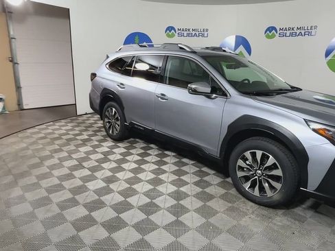 New 2025 Subaru Outback Touring w/ Popular Package #2 image 3