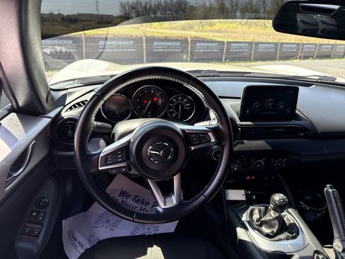 Used 2023 MAZDA MX-5 Miata Club RWD image 14