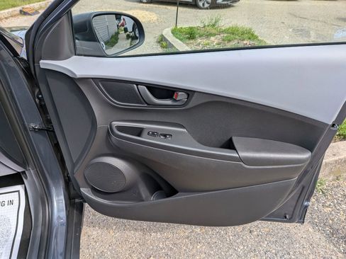 Used 2019 Hyundai Kona SE AWD/4WD image 34
