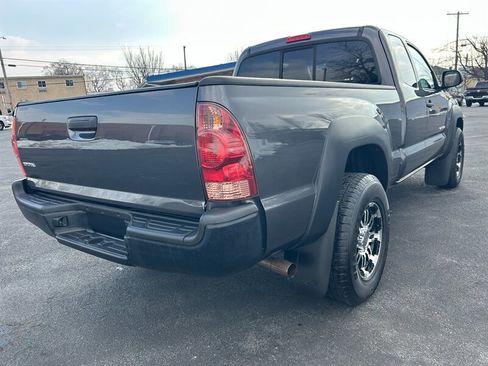 Used 2015 Toyota Tacoma w/ Convenience Package image 4