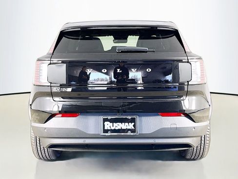 New 2026 Volvo EX30 Plus w/ Protection Package Premier image 6