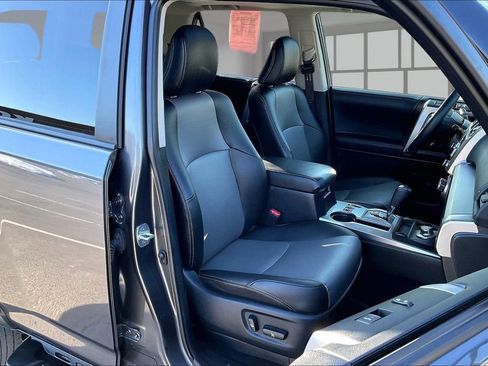 Used 2023 Toyota 4Runner SR5 Premium w/ Moonroof Package AWD/4WD image 29