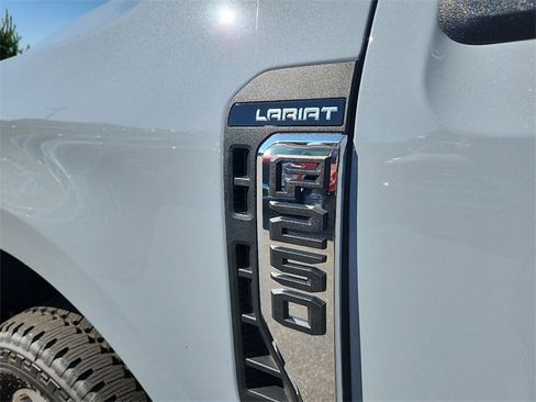 New 2026 Ford F250 Lariat w/ Lariat Ultimate Package image 10
