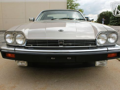 Used 1988 Jaguar XJS V12 Convertible image 34