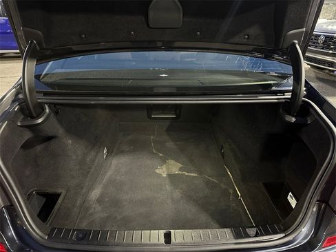 Used 2018 BMW 750i xDrive image 25