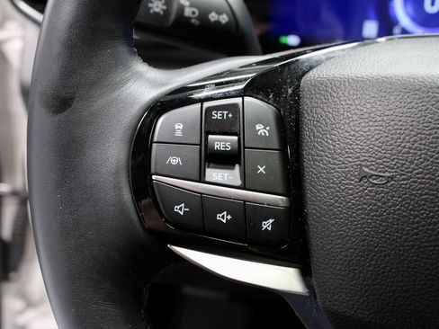 Used 2023 Ford Explorer Platinum w/ Technology Package AWD/4WD image 30