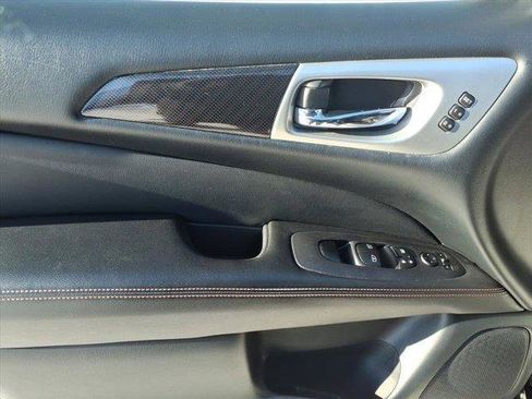 Used 2020 Nissan Pathfinder SL w/ Rock Creek Edition image 19