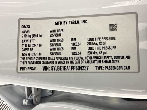 Used 2023 Tesla Model 3 Standard Range RWD image 18