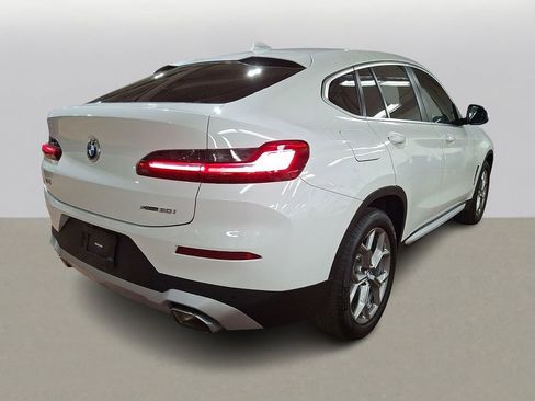Used 2023 BMW X4 xDrive30i w/ Premium Package image 3