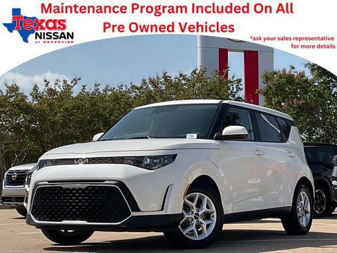 Used 2025 Kia Soul LX w/ LX Technology Package FWD image 1