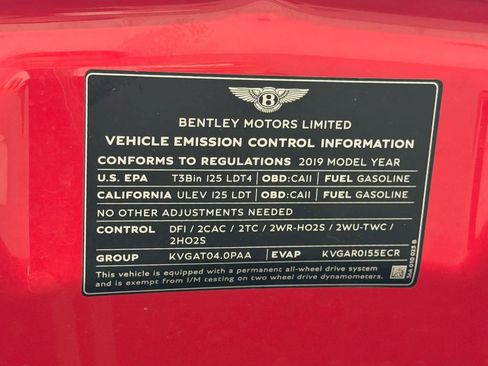 Used 2019 Bentley Bentayga AWD/4WD image 52
