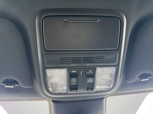 Used 2024 Honda Odyssey Sport image 28