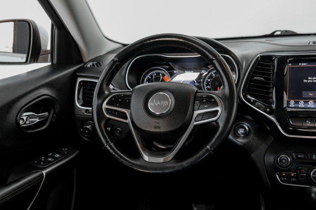 Used 2019 Jeep Cherokee Limited AWD/4WD image 11