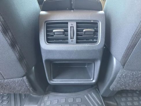 Used 2021 Nissan Rogue S FWD image 31