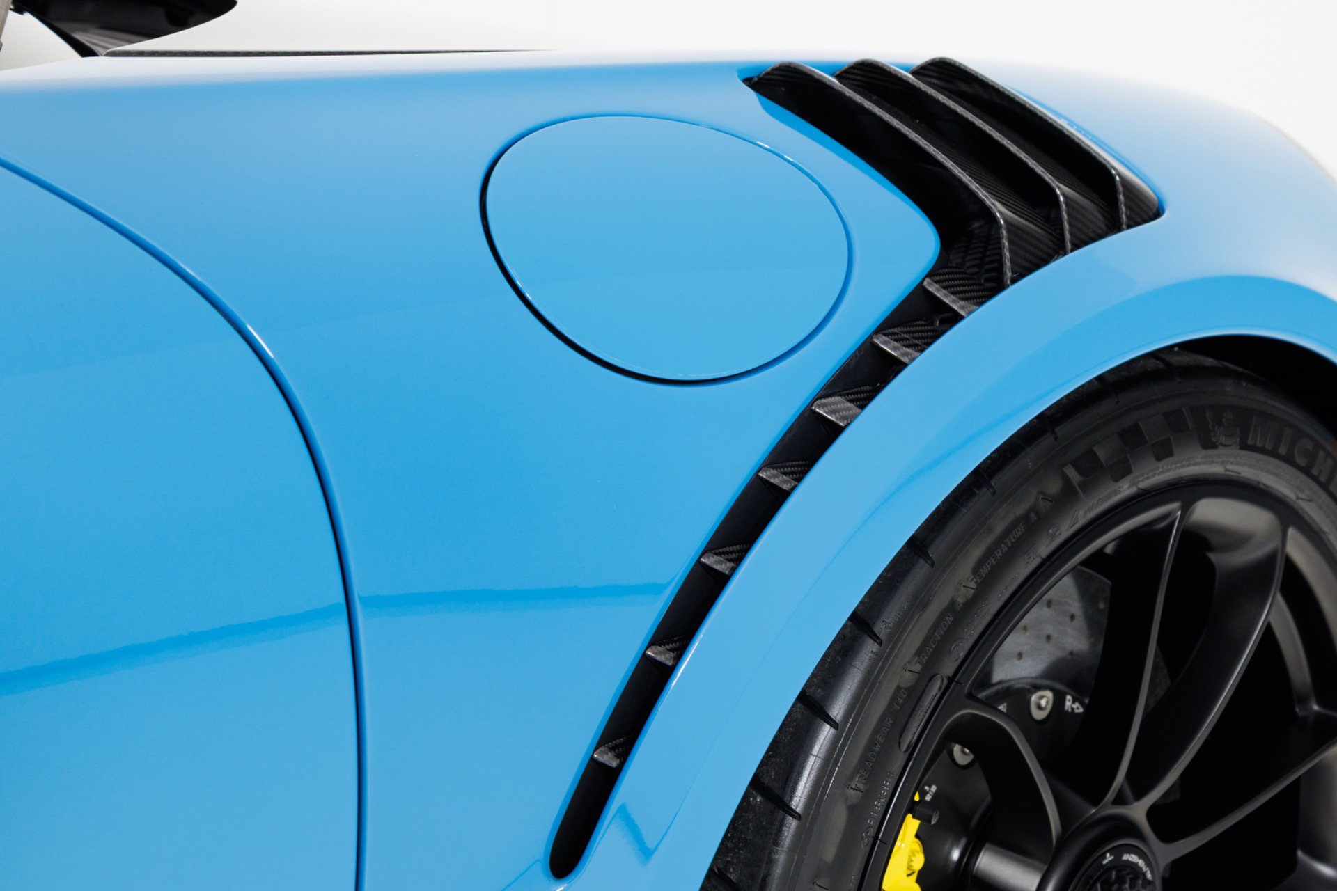 Used 2019 Porsche 911 GT2 RS RWD image 69