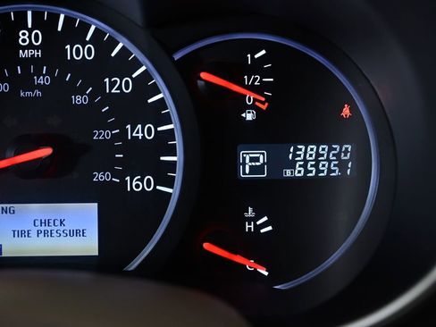 Used 2014 Nissan Quest LE image 13