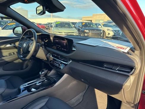 Used 2024 Buick Envista Avenir image 29