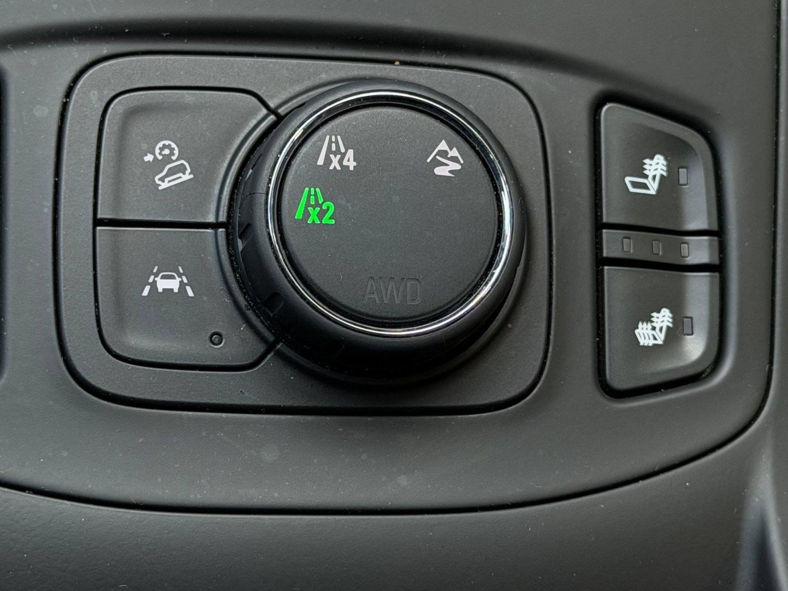 Used 2024 GMC Terrain SLT w/ Infotainment Package II AWD/4WD image 22