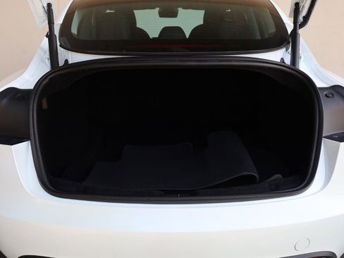 Used 2024 Tesla Model 3 Long Range image 10