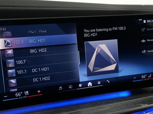 Used 2024 BMW 740i xDrive image 52