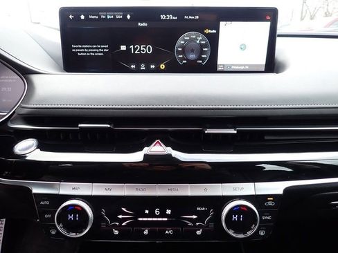 Used 2023 Genesis G80 2.5T image 28