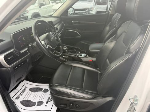 Used 2024 Kia Telluride S w/ S Sunroof Package FWD image 5