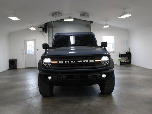 Used 2024 Ford Bronco Black Diamond w/ Sasquatch Package image 3