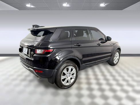 Used 2018 Land Rover Range Rover Evoque SE AWD/4WD image 9