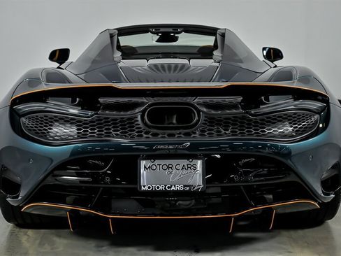 Used 2024 McLaren 750S Spider RWD image 11