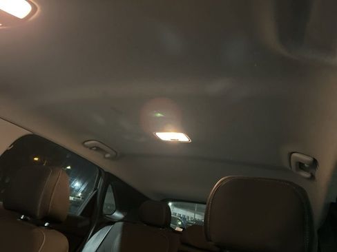 Used 2018 Hyundai Elantra GT image 9